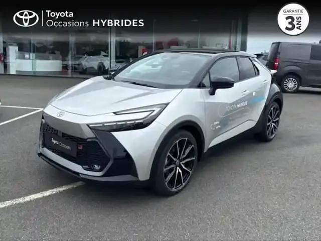 Gris Occasion 2025 Toyota C-HR Sport SUV | 41 990 € (Prix cher) - Image 1/4