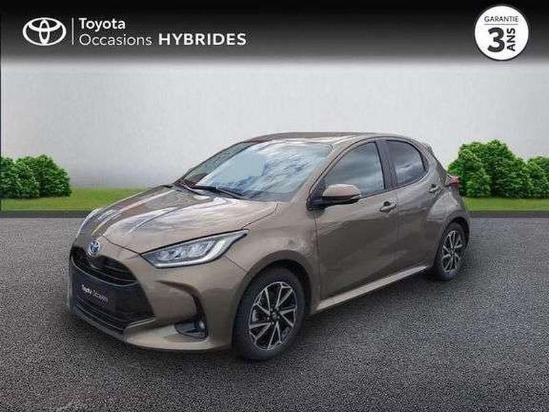 Utilisé 2022 Toyota Yaris Hybrid Design Berline | 18 990 € (Prix juste) - Image 1/1