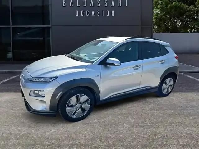 Gris Utilisé 2022 Hyundai Kona SUV | 21 990 € (Bon prix) - Image 1/4