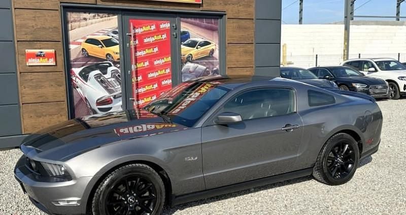 Utilisé 2011 Ford Mustang GT Premium Coupé | 19 900 € - Image 1/4