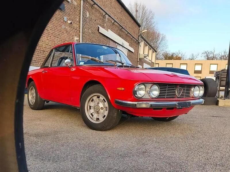 Rouge Occasion 1972 Lancia Fulvia Coupé | 43 900 € - Image 1/4