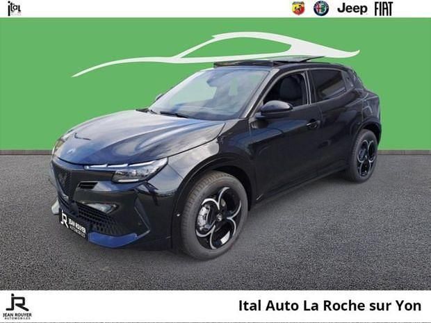 Noir Nouvelle 2025 Alfa Romeo GT Junior Premium | 36 999 € - Image 1/4