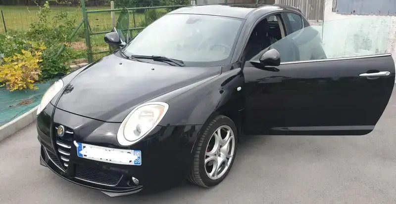 Noir Utilisé 2009 Alfa Romeo MiTo Citadine | 3 000 € - Image 1/4
