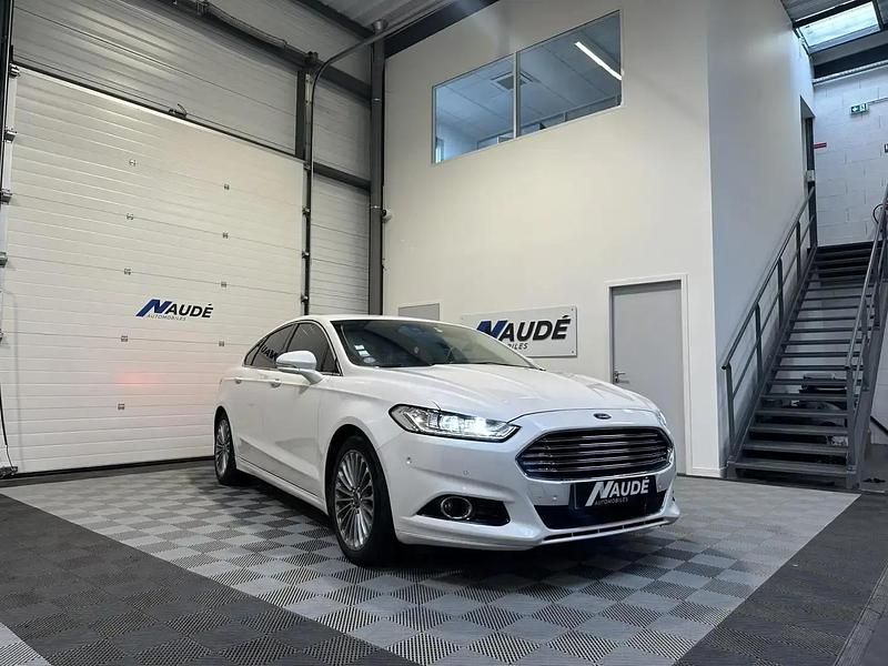Blanc Utilisé 2018 Ford Mondeo Business Edition Berline | 16 490 € (Prix assez cher) - Image 1/4