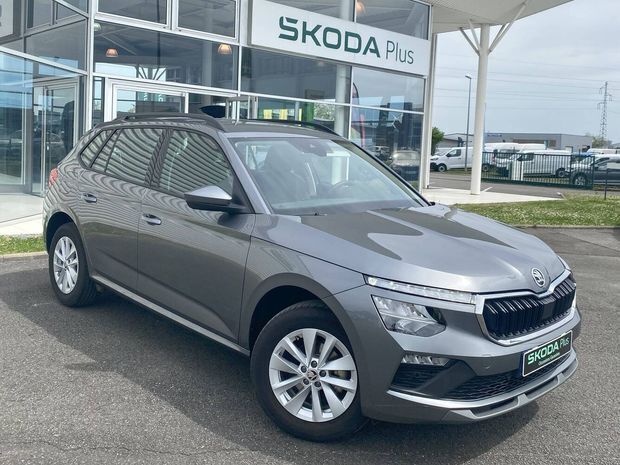 Gris Utilisé 2024 Skoda Kamiq Selection SUV | 22 290 € (Prix juste) - Image 1/4