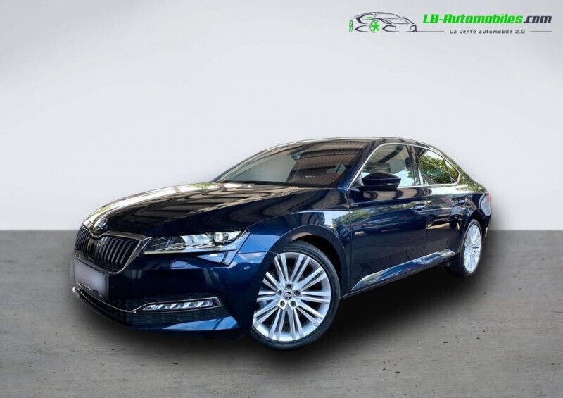 Utilisé 2019 Skoda Superb Berline | 29 400 € (Prix juste) - Image 1/4