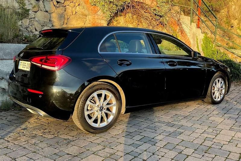 Occasion Mercedes A180 Business 116 ch (85 kW) 2019 Noir Berline