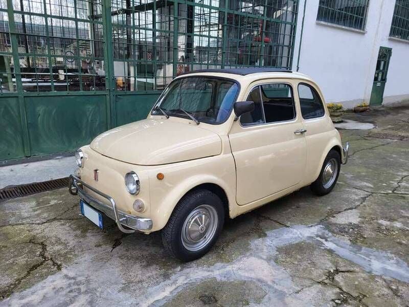 Beige Occasion 1970 Fiat 500L Monospace | 8 000 € - Image 1/4