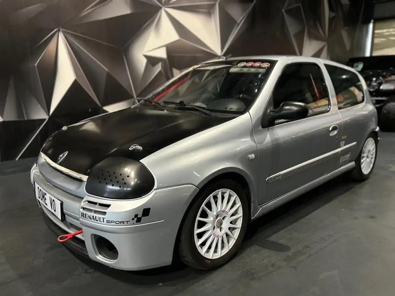Gris Utilisé 2001 Renault Clio II R.S. Berline | 9 490 € - Image 1/4