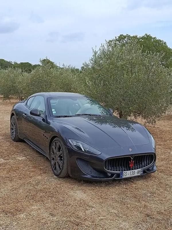 Noir Utilisé 2013 Maserati Granturismo Coupé | 41 000 € - Image 1/4