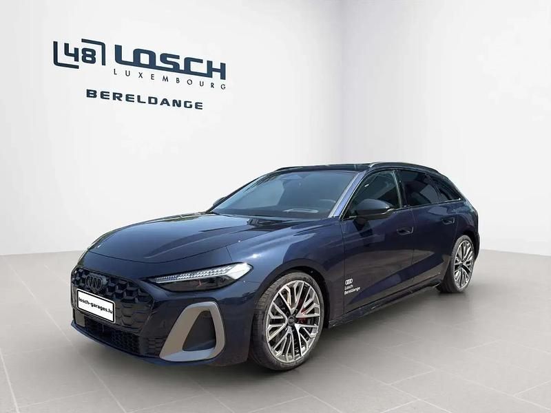 Bleu Utilisé 2024 Audi A5 Sport Coupé | 52 205 € (Prix assez cher) - Image 1/4