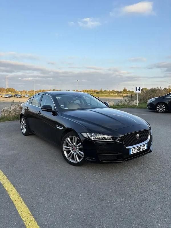 Occasion Jaguar XE Prestige 179 ch (131 kW) 2017 Berline