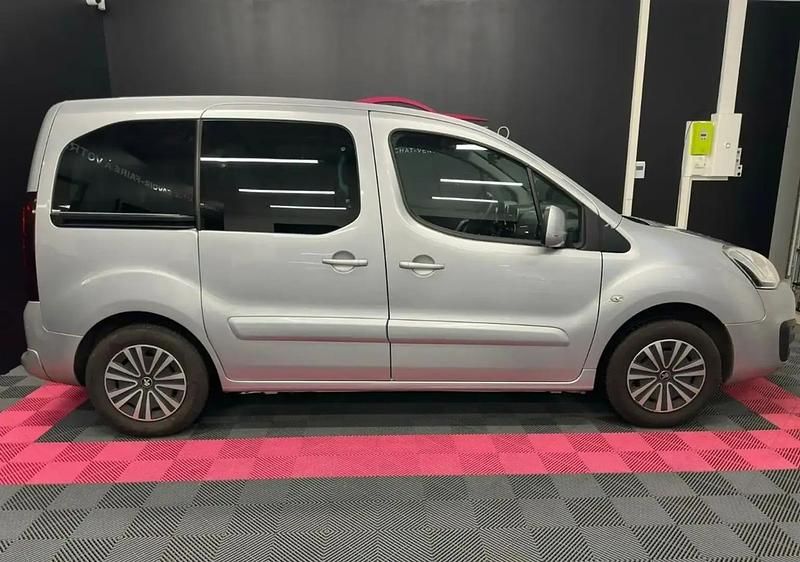 Occasion Peugeot TePee Active 99 ch (72 kW) 2017 Gris Van