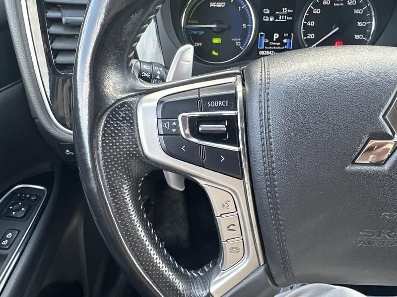 Occasion Mitsubishi Outlander P-HEV Intense 135 ch (99 kW) 2019 Quartz brown SUV