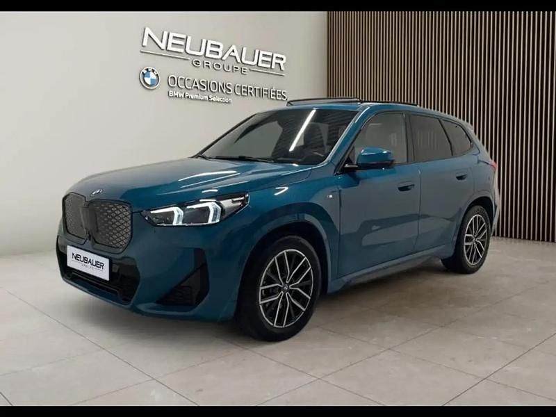 Utilisé 2023 BMW iX1 M Sport SUV | 41 900 € (Bon prix) - Image 1/4
