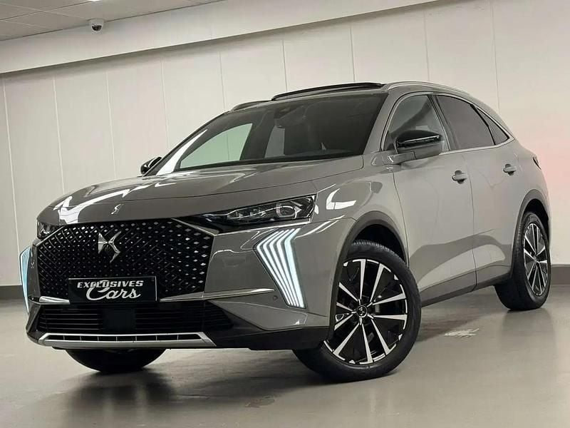 Gris Utilisé 2023 DS Automobiles DS7 Crossback Performance SUV | 23 900 € (Prix juste) - Image 1/4