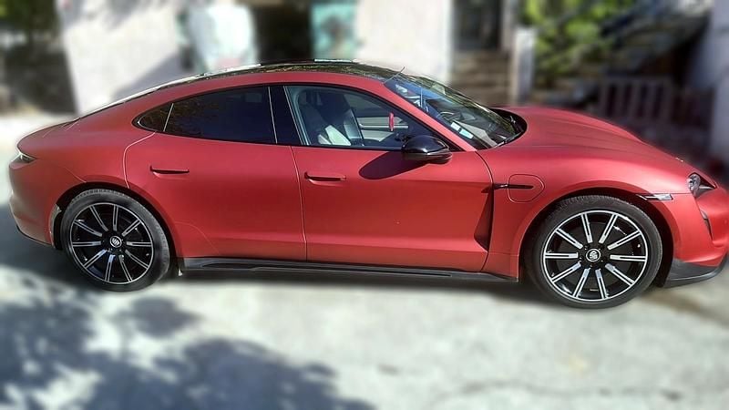 Occasion Porsche Taycan 4S Performance Package 419 kW (571 ch) 2021 Noir Berline