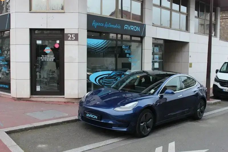 Bleu Utilisé 2019 Tesla Model 3 Standard Range Berline | 20 990 € (Bon prix) - Image 1/4