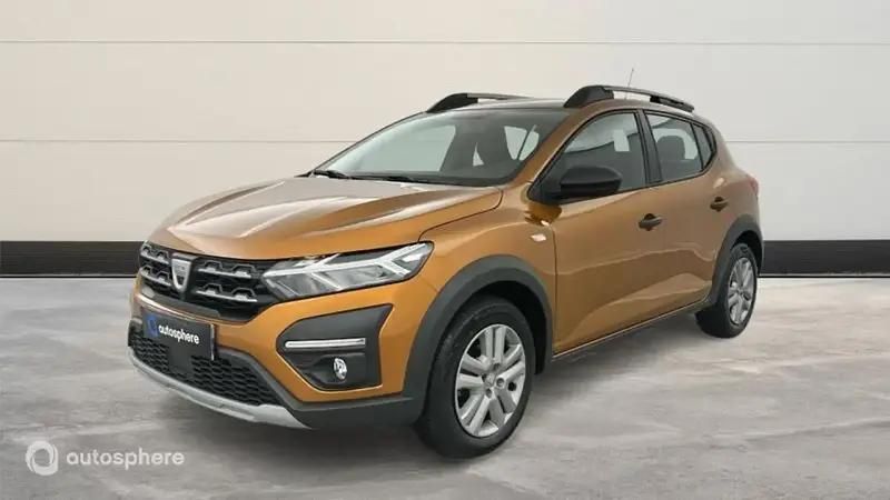 Orange Utilisé 2022 Dacia Sandero Essentiel Citadine | 14 299 € (Prix juste) - Image 1/4
