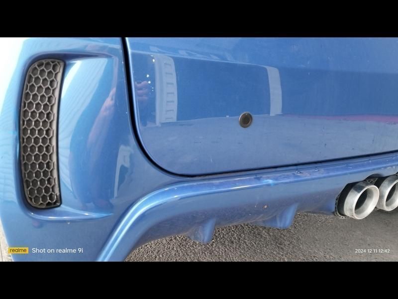 Image 3/4