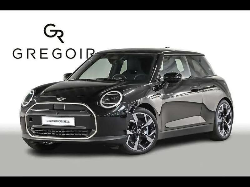 Noir Occasion 2024 Mini Cooper SE Classic Citadine | 34 950 € - Image 1/4