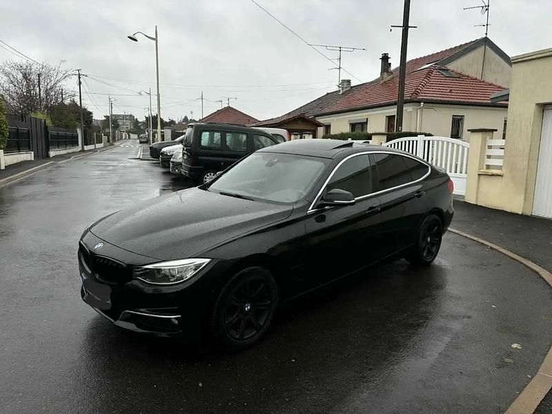 Noir Occasion 2013 BMW 320 Gran Turismo Luxury Line Berline | 10 900 € - Image 1/4