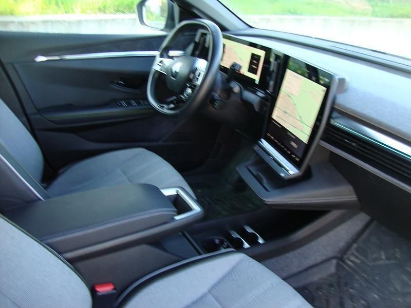 Occasion Renault Megane E-Tech Techno 161 kW (220 ch) 2022 Blanc Berline