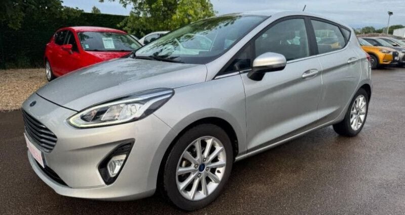 Gris Utilisé 2019 Ford Fiesta Titanium X Citadine | 8 990 € - Image 1/4
