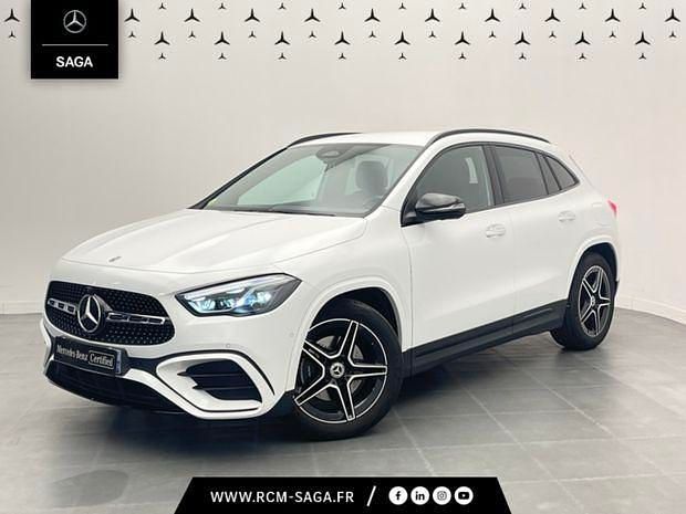 Blanc Utilisé 2023 Mercedes GLA200 AMG line SUV | 44 800 € (Prix cher) - Image 1/4