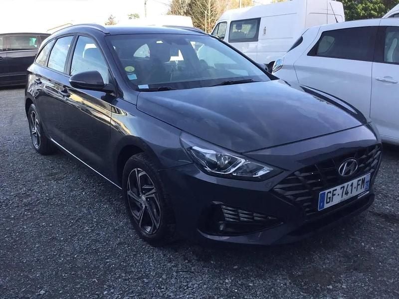 Gris Occasion 2022 Hyundai i30 Break | 10 980 € (Super prix) - Image 1/4