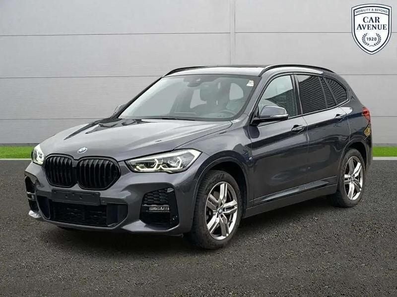 Gris Utilisé 2021 BMW X1 Sport Line SUV | 29 990 € (Super prix) - Image 1/4