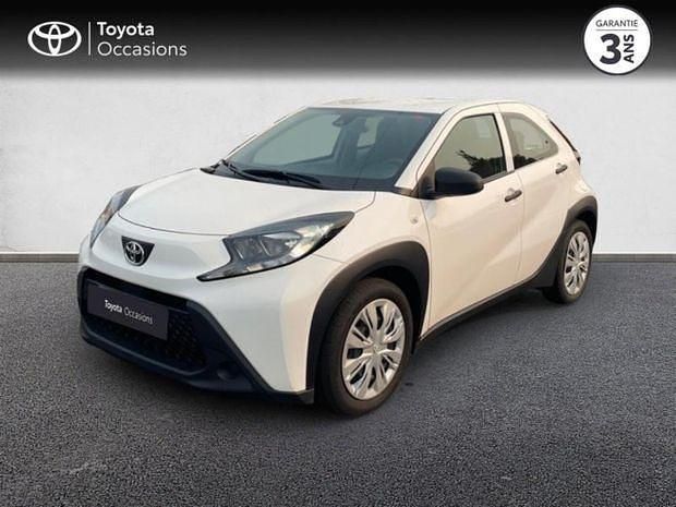 Blanc Utilisé 2023 Toyota Aygo Business Edition Citadine | 15 490 € (Prix assez cher) - Image 1/4
