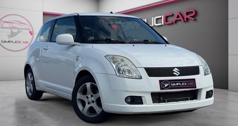 Utilisé 2007 Suzuki Swift GL Citadine | 4 990 € - Image 1/4