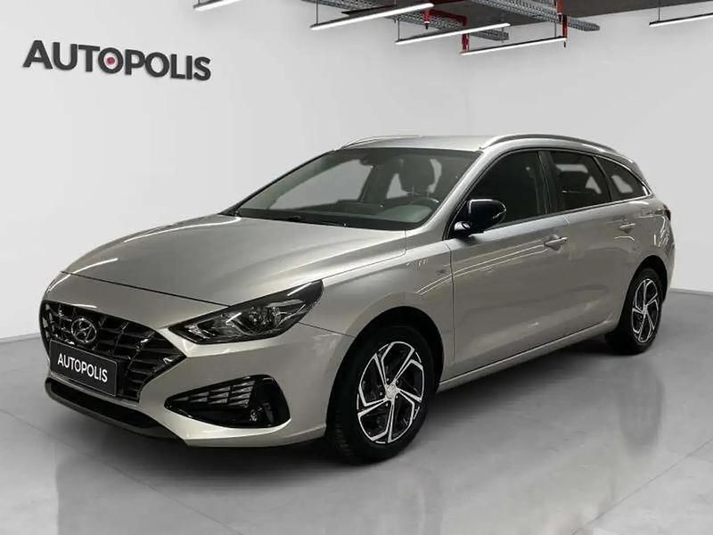 Gris Occasion 2021 Hyundai i30 Break | 14 990 € - Image 1/4