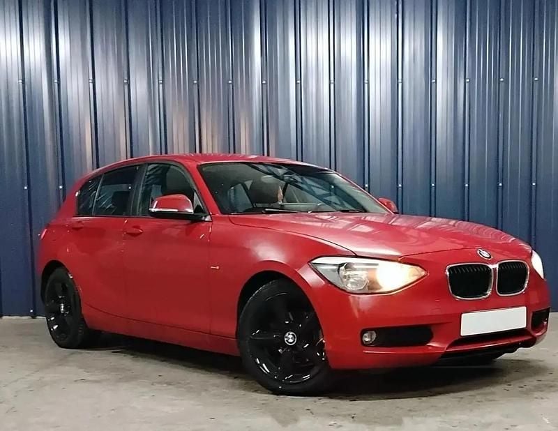 Rouge Occasion 2014 BMW 116 Citadine | 9 490 € (Prix juste) - Image 1/4
