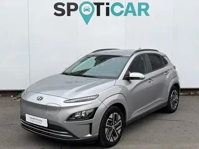Gris clair Utilisé 2022 Hyundai Kona SUV | 16 990 € (Bon prix) - Image 1/4