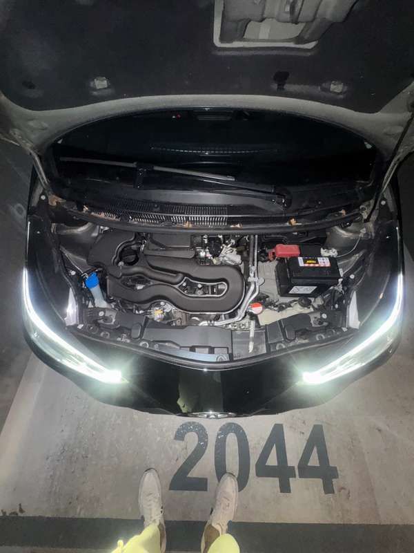 Image 3/4