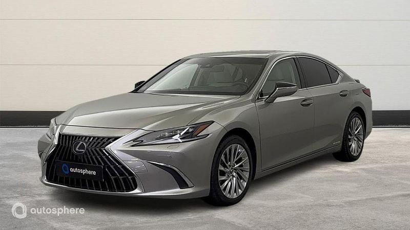 Gris Utilisé 2022 Lexus ES300H Executive Line Berline | 44 990 € (Prix juste) - Image 1/4