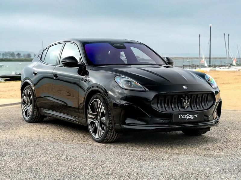 Noir Utilisé 2024 Maserati Grecale Folgore SUV | 89 900 € - Image 1/4