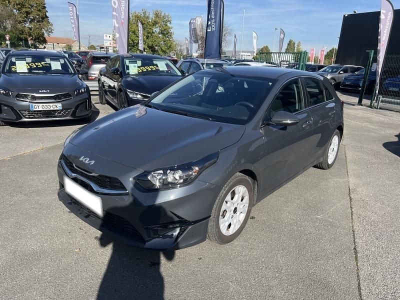 Utilisé 2024 Kia Ceed Active Berline | 22 999 € (Prix assez cher) - Image 1/4