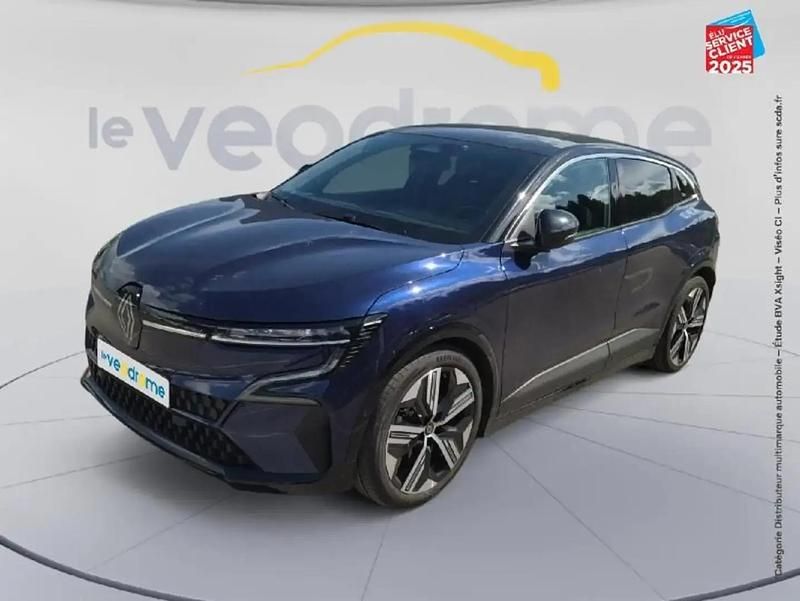 Noir Utilisé 2023 Renault Mégane Iconic SUV | 25 799 € (Bon prix) - Image 1/4