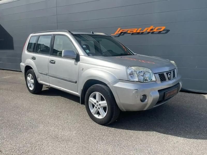 Beige Utilisé 2004 Nissan X-Trail Comfort SUV | 4 300 € - Image 1/4
