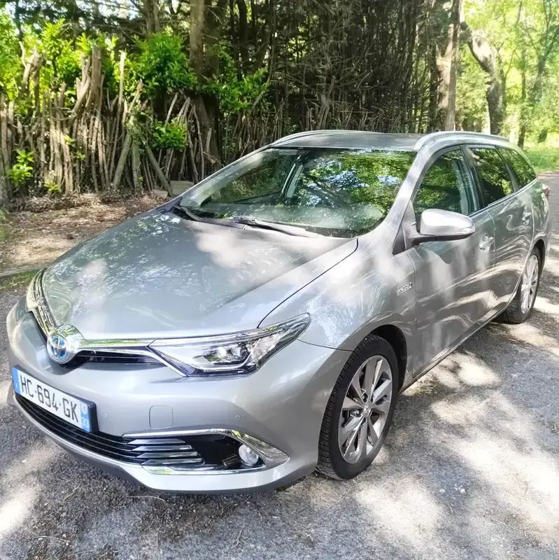Argent Utilisé 2015 Toyota Auris Touring Sports Business Edition Break | 15 500 € (Prix juste) - Image 1/4
