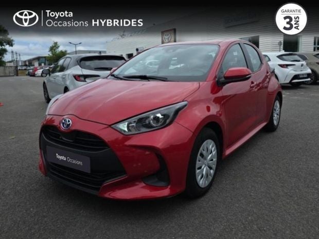 Rouge Utilisé 2022 Toyota Yaris Hybrid | 16 990 € (Super prix) - Image 1/4