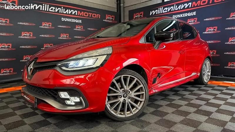 Rouge Utilisé 2017 Renault Clio IV Berline | 19 490 € (Prix assez cher) - Image 1/4