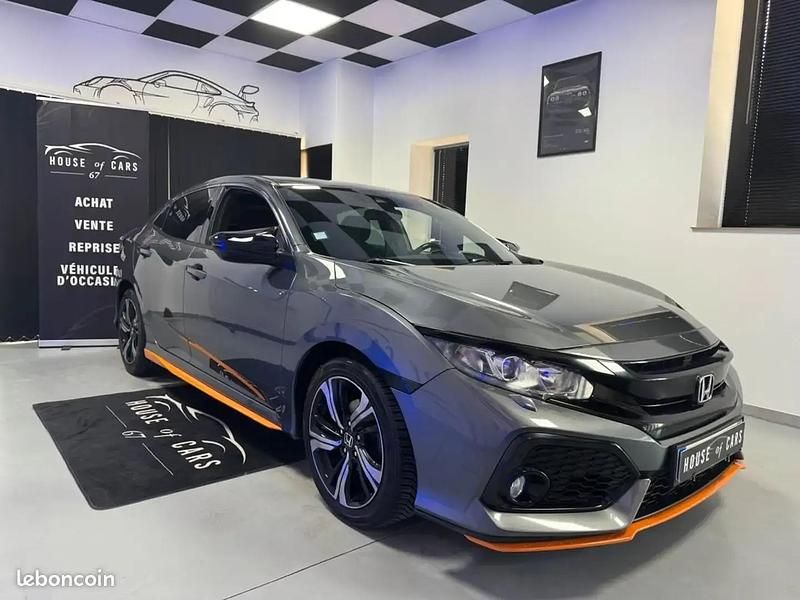 Gris Utilisé 2017 Honda Civic Berline | 12 480 € (Prix juste) - Image 1/4