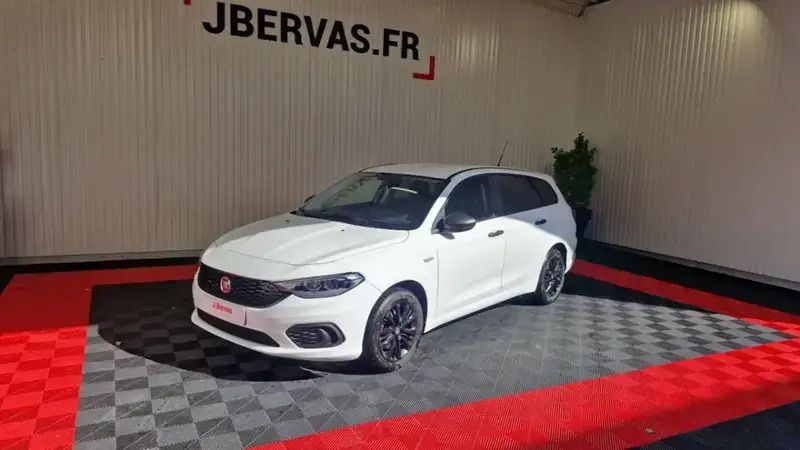 Bleu Utilisé 2020 Fiat Tipo Wagon Break | 11 590 € (Prix juste) - Image 1/4