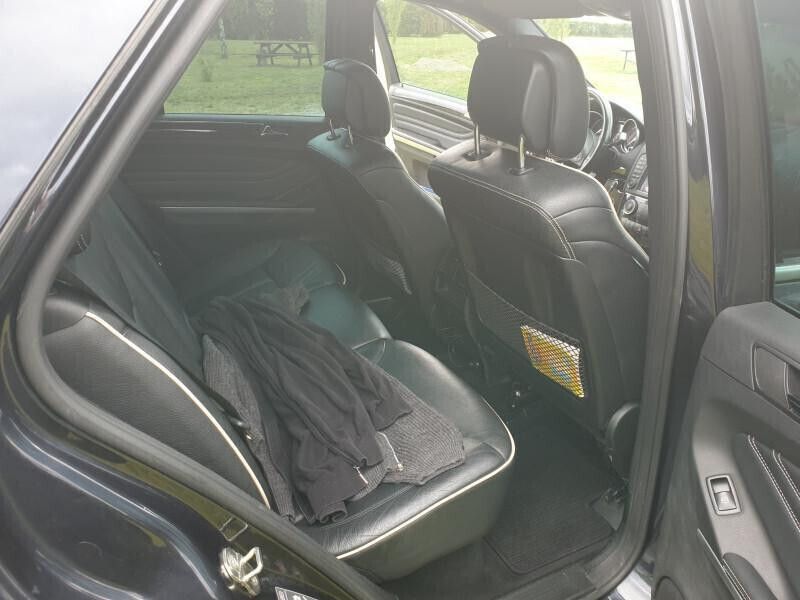 Image 3/4