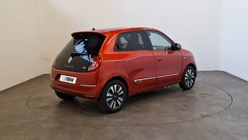 Image 2/4