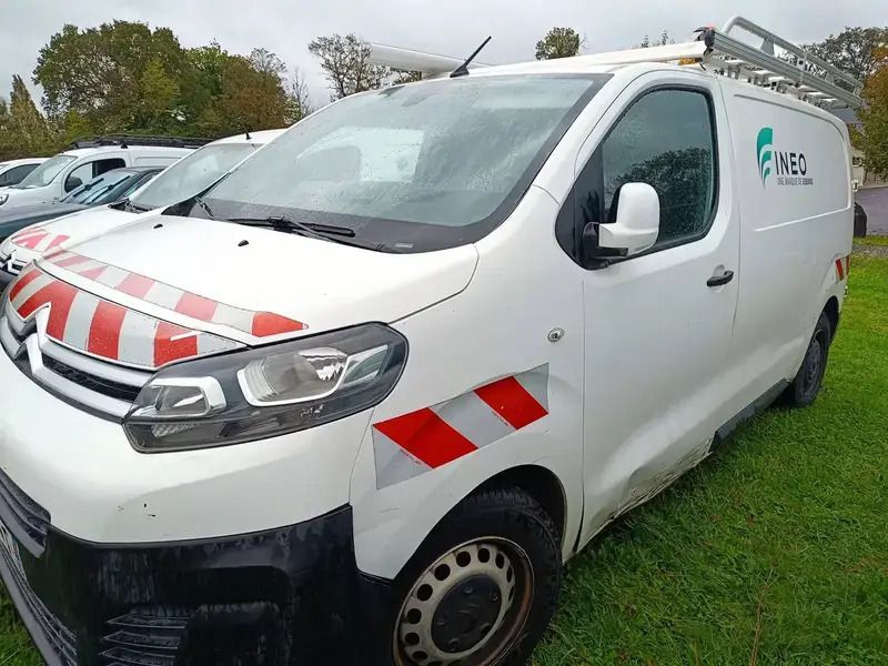 Blanc Utilisé 2017 Citroën Jumpy Monospace | 8 980 € (Super prix) - Image 1/4